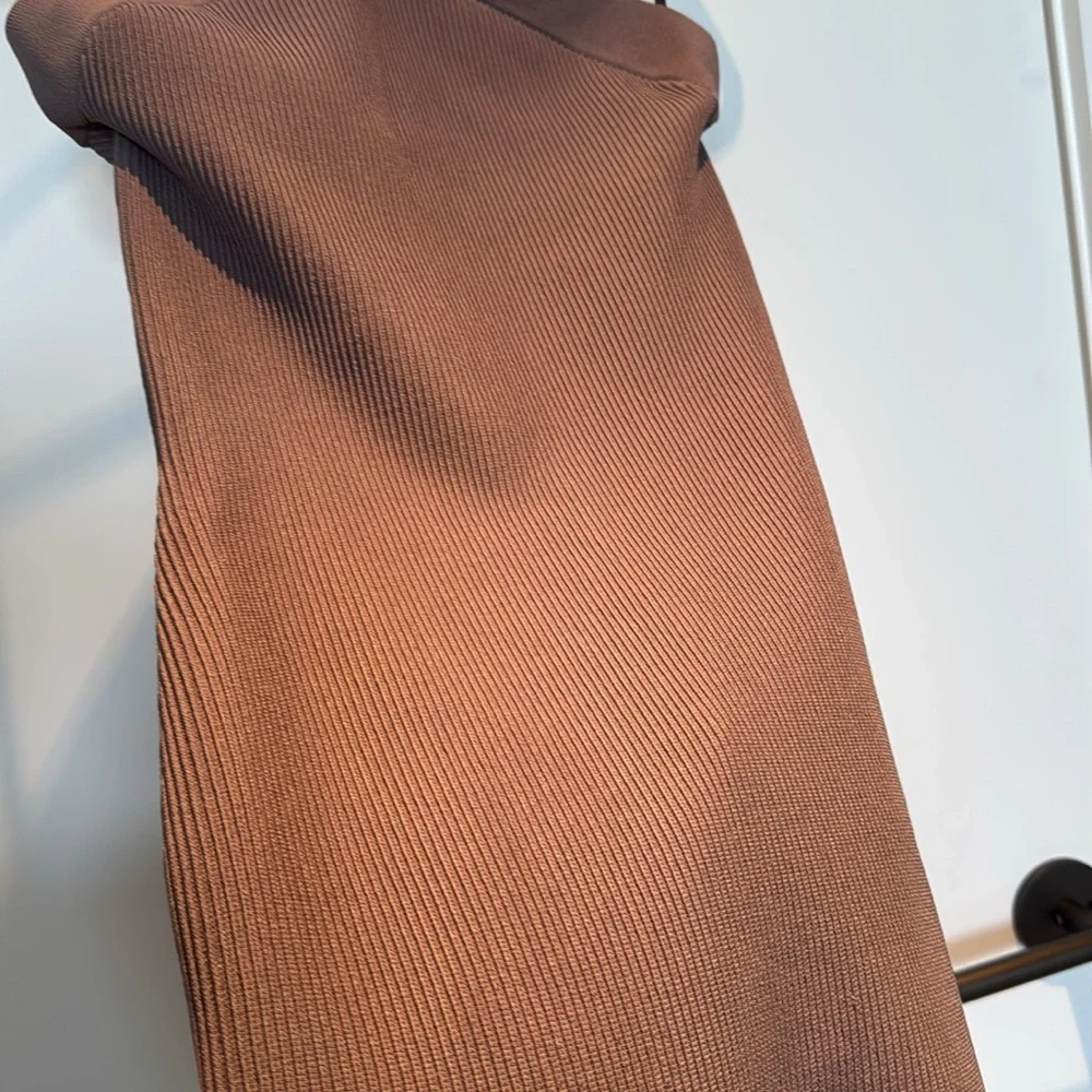 ARITZIA Babaton Bodycon Mini Sculpt Knit Dress in Deep Taupe - Large - Picture 6 of 11